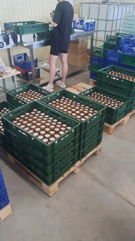 мясные ящики на складе производителя