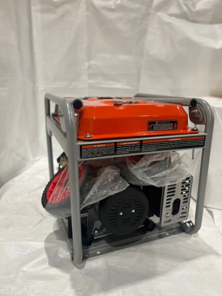 Генератор бензиновый 5,0 кВт 220В с АВР, электростартером и колесами TOR KM6500HA