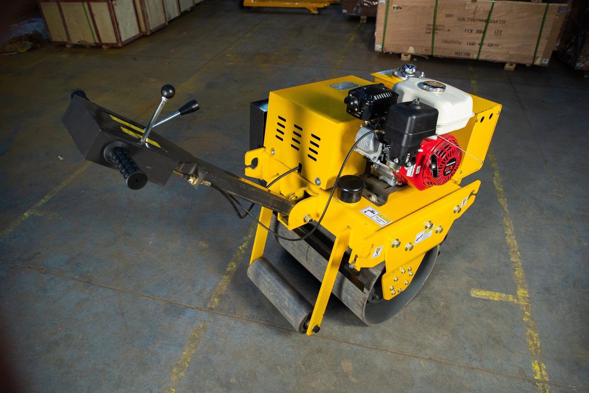 Виброкаток одновальцовый бензиновый (Honda) TOR R300*